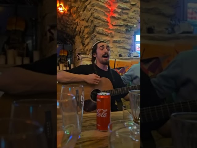 Nussy Fuchs 🎤 🎸