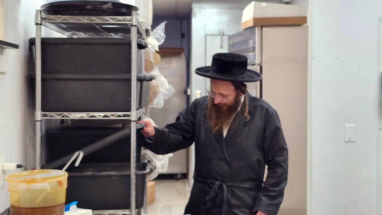 Crunch Time NEW UPDATE! Now, under the Mehadrin Tarnipol Hechsher a talk with the Mashgiach