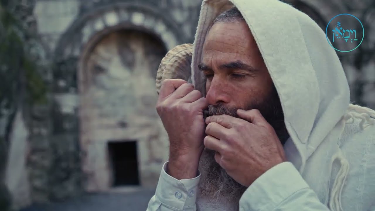 Achieving a Sweet New Year | Rabbi Eliezer Zeytouneh