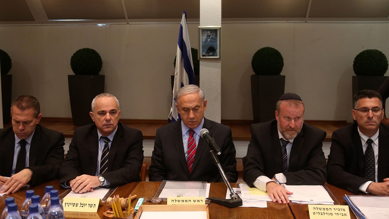 הפגישות הסודיות עם אלי ישי ותקיפת חבר העירייה החרדי: חדשות 'הכוורת' - כ טבת תשעח - 7.1.2018