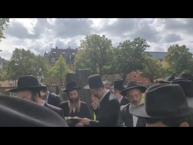 Lutzk Rebbe In Frankfurt - Elul 5785
