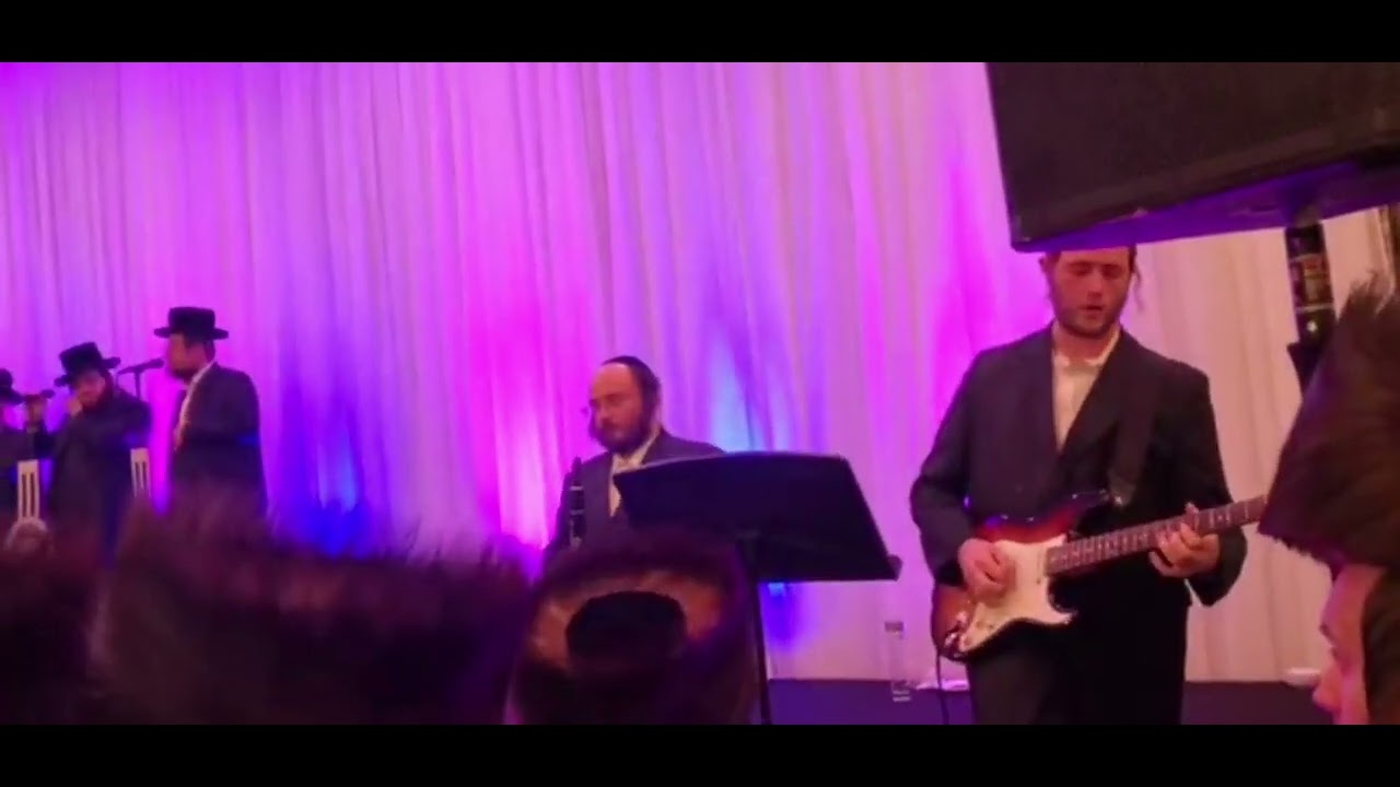שייעה ברקו עם מקהלת שירה ותזמורת של אברומי ברקו