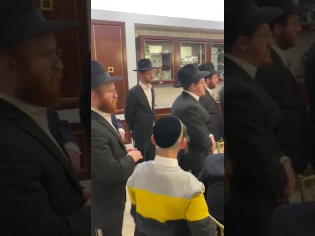 מסיבה לטובת מוסדות בוהוש אין שטוב פון הרב אביש בראדט הי"ו בהשתתפות כ"ק אדמו"ר מבוהוש שליט"א