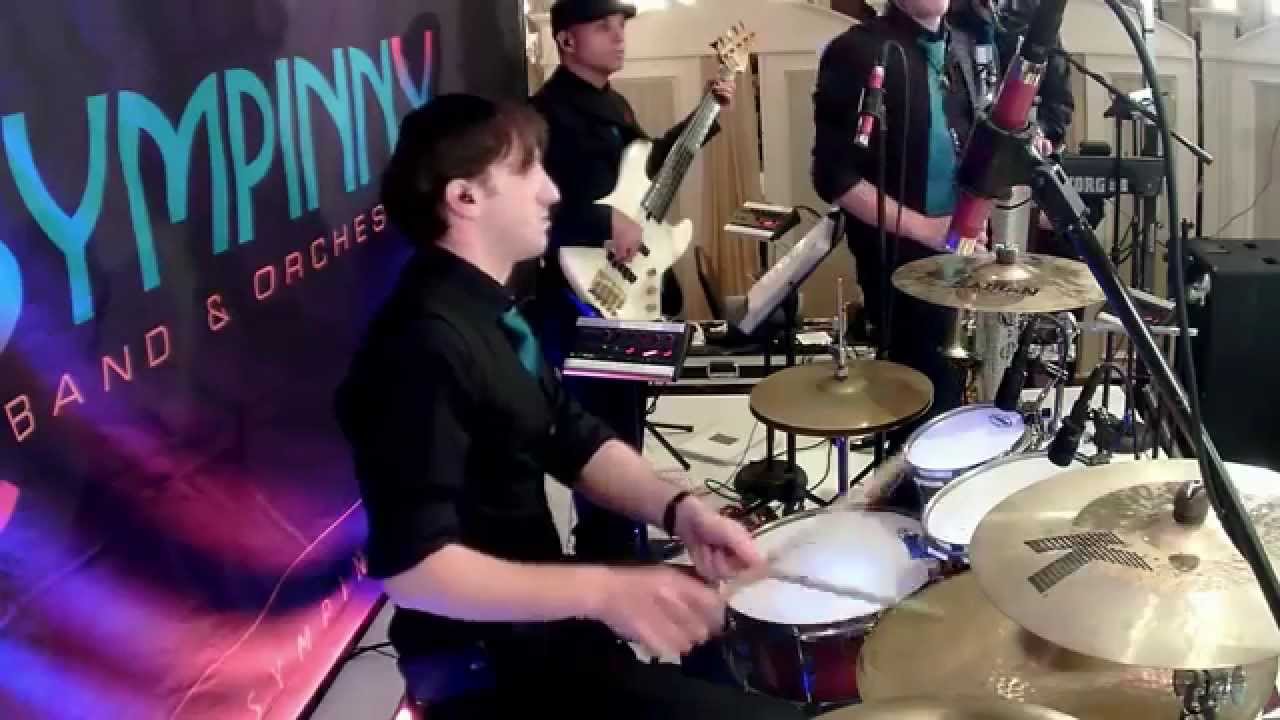 Sympinny Band with Shloime Daskal - מלך מלכי המלכים