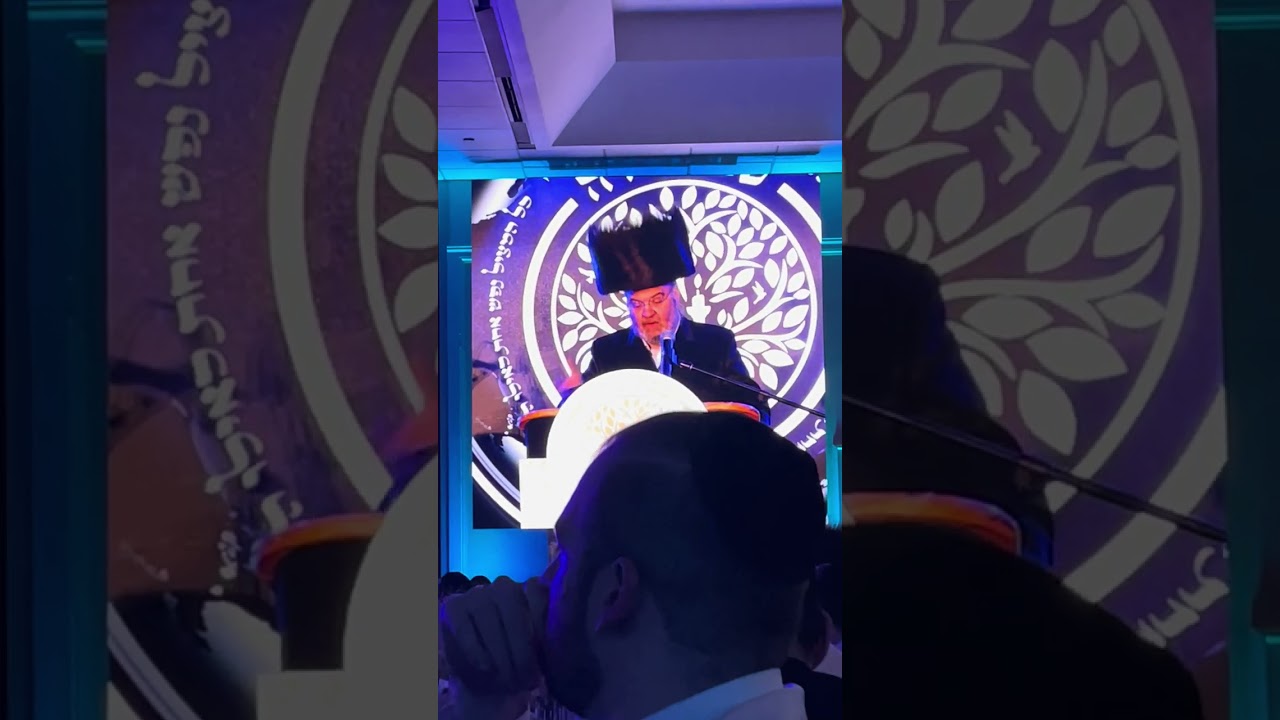 Emotional Speech by Gershy Moskowitz at Renewal Shabbaton