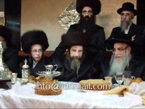 Sanz Klausenburg Rebbe Attending Rachmastrivka Sheva Brochos - Adar II 5771