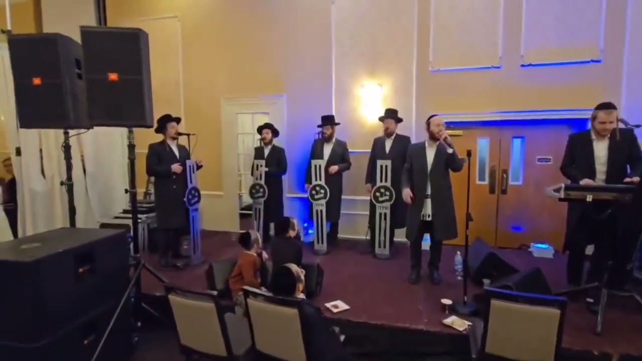 Hershy Langsam 🎹 Menachem Moskowitz 🎤 Shira Choir
