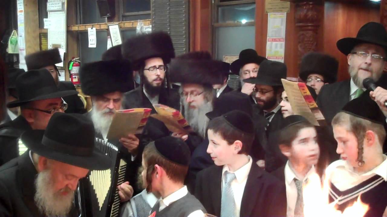 Lag Baomer in Shomer Shabbos Shul 2011