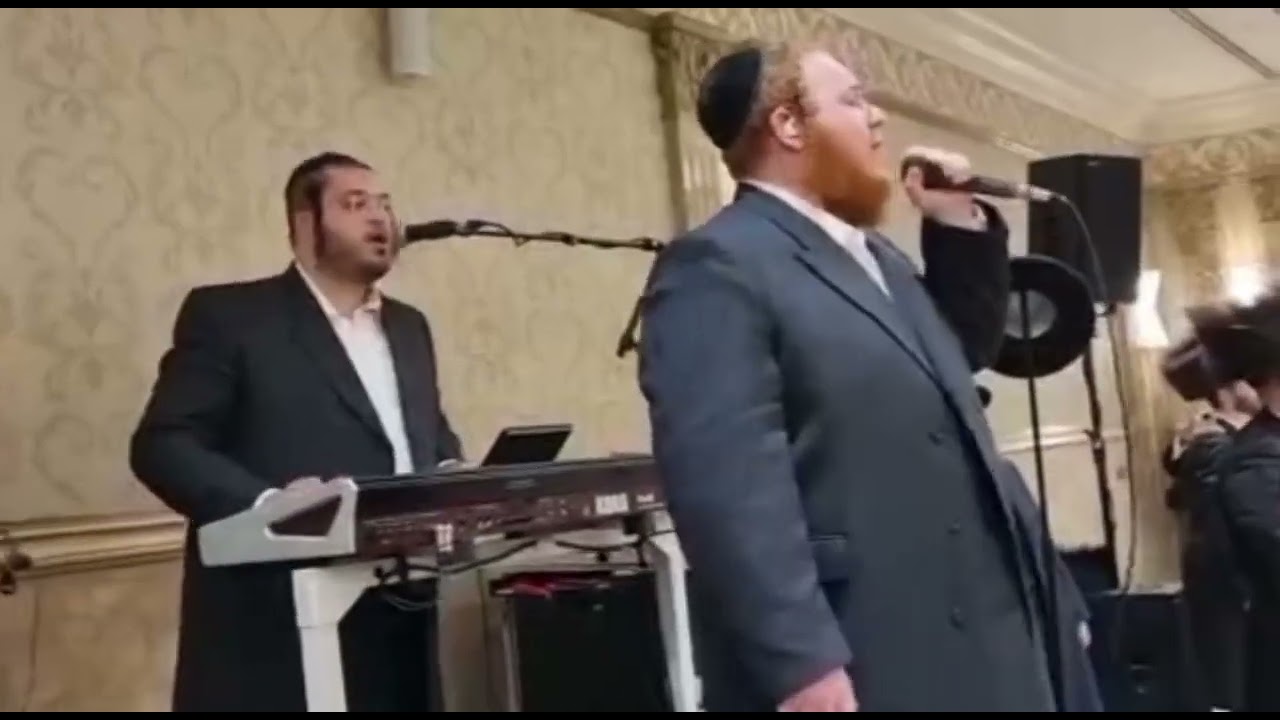 גרשי אורי והקלידן מוטי האניג בחופה וחתונה מדהימה