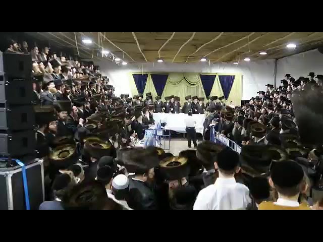 שמחת בית השואבה המרכזית בחצר הקודש זוועהיל בביתר עילית
