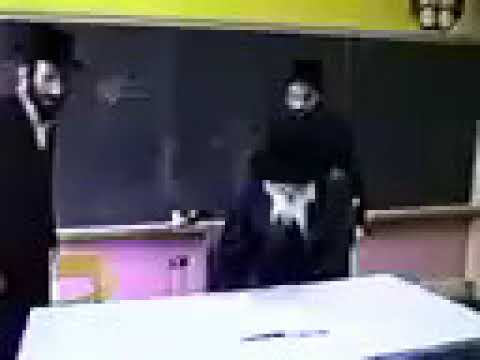 Bobover Rebbe ztz"l visiting Toronto Bobov Cheder in 1991