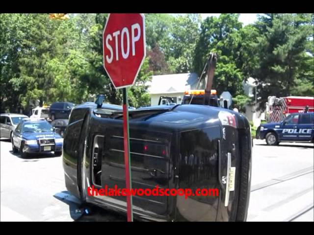 Overturned Vehicle 14th Forest Avenue