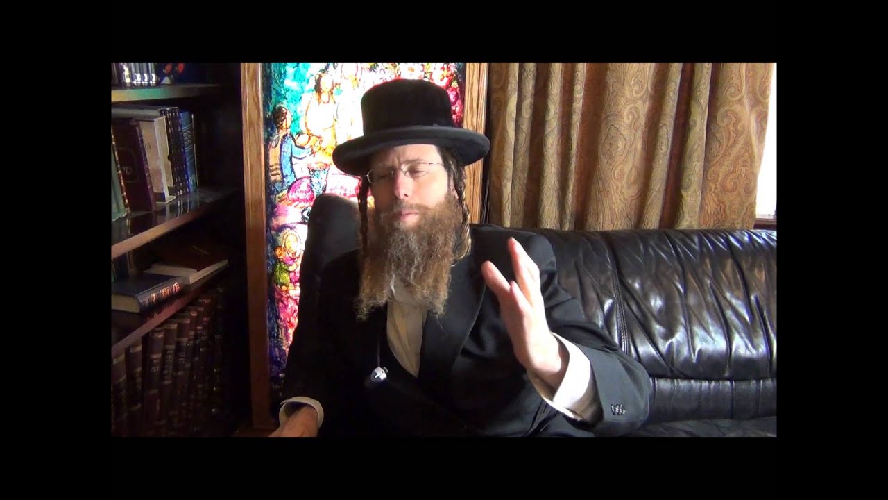 Rabbi Wenglin Sings for Shabbat.com