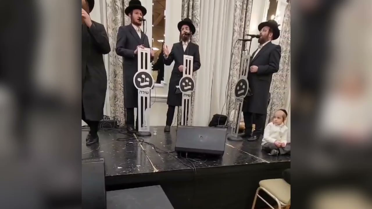 Yidel Aker 🎹 Amrom Aker 🎤 Shira Choir