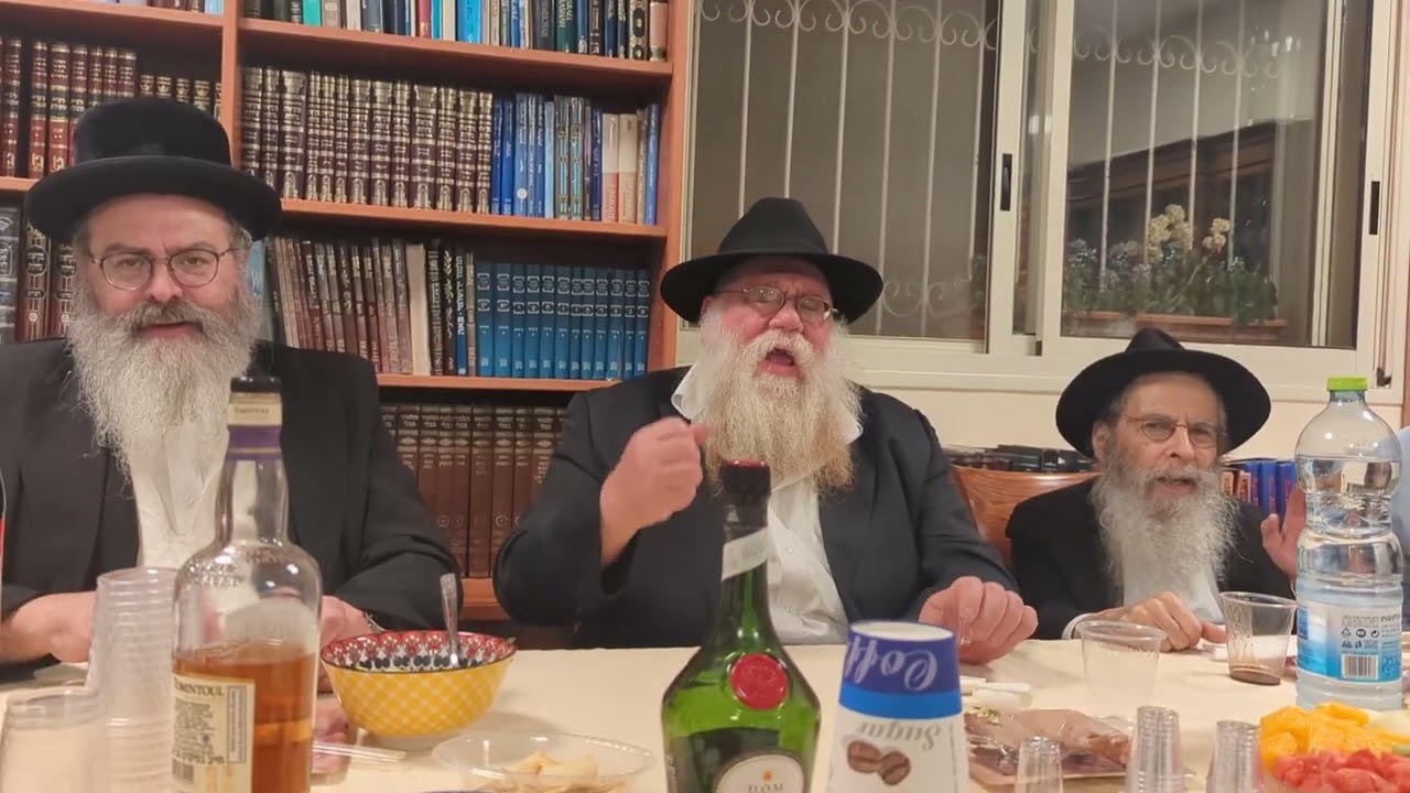 Ramat Beit Shemesh #2 Farbrengen- Lively Lubavitcher Nigun - Rabbi Chaim Dalfin