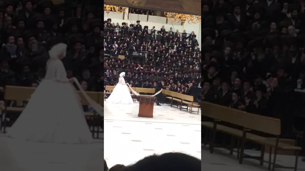 Skver Rebbe dancing mitzvah tantz