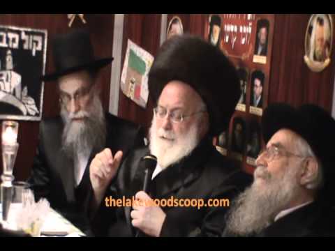 Abish Brodt and Sons At Bais Elimelech Simchas Bais Hashoaiva