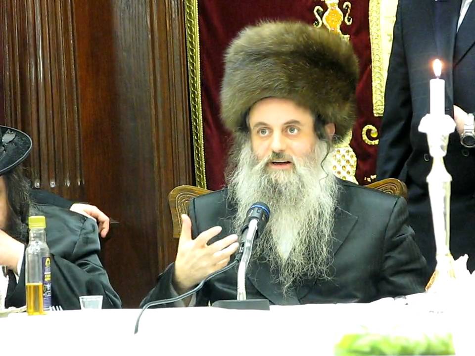 Foltechaner Rebbe Candle Lighting Part 3