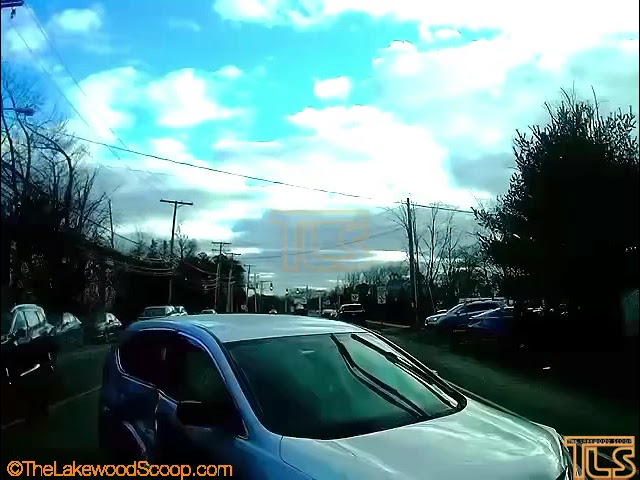 Dashcam video from school bus captures multi-vehicle accident in Lakewood