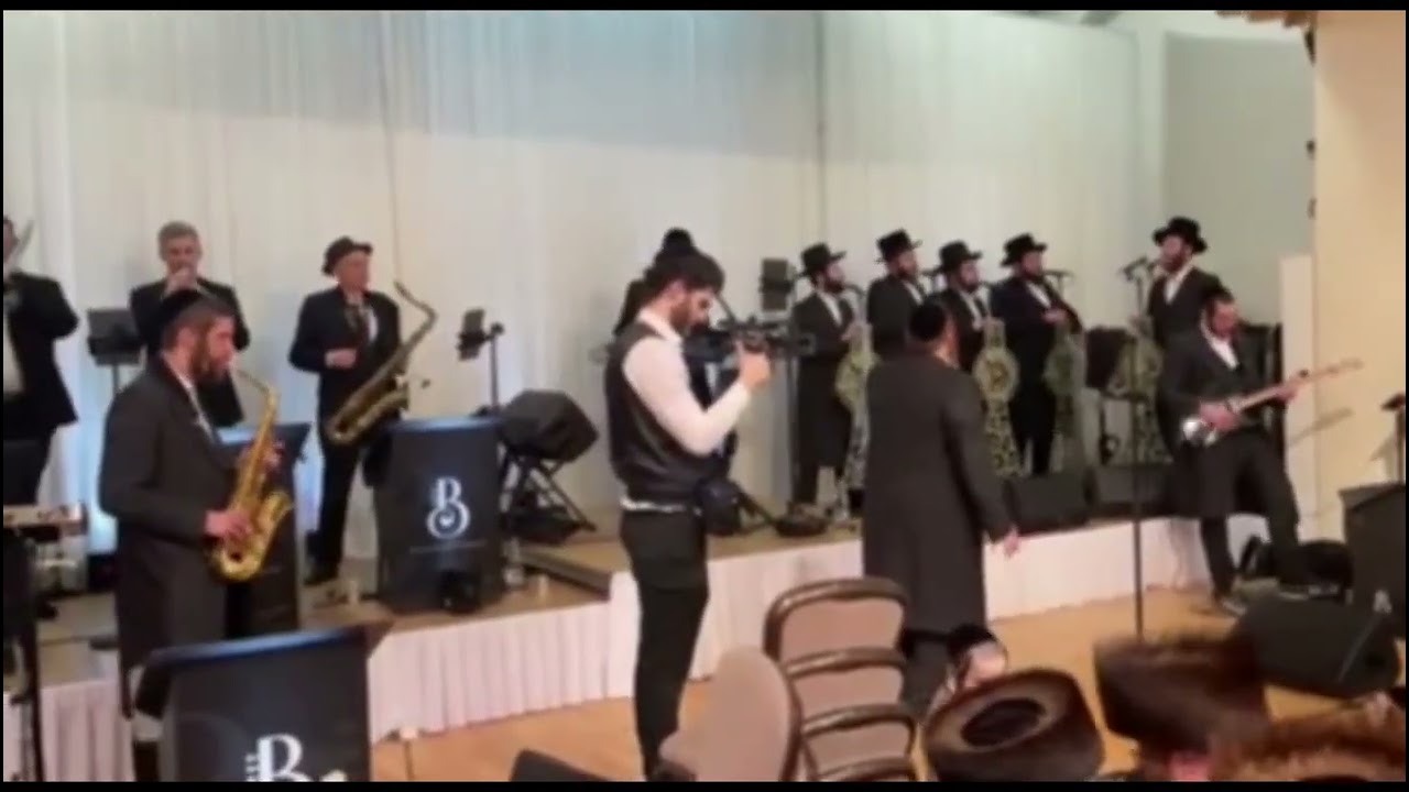 גרשי אורי עם התזמורת של בני בראנדסדופר עם מקהלת נגינה