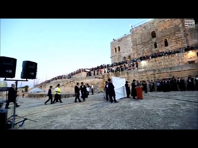 Ungvar Rebbe Lighting Fire In Honor Of Shmuel Hanavi- 5777