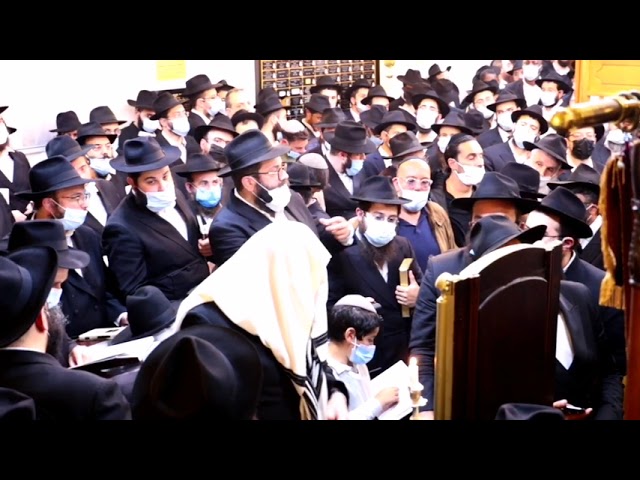 Selichos in the Rebbe's Shul in Paris - 5781