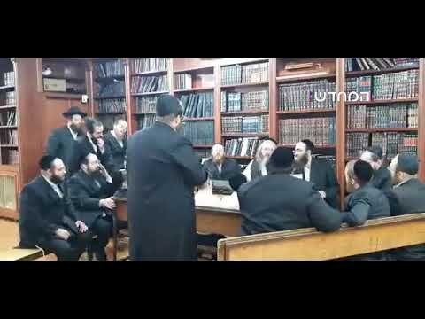 צוגרייטונגען צו די היסטארישע חתונה בבית גור
