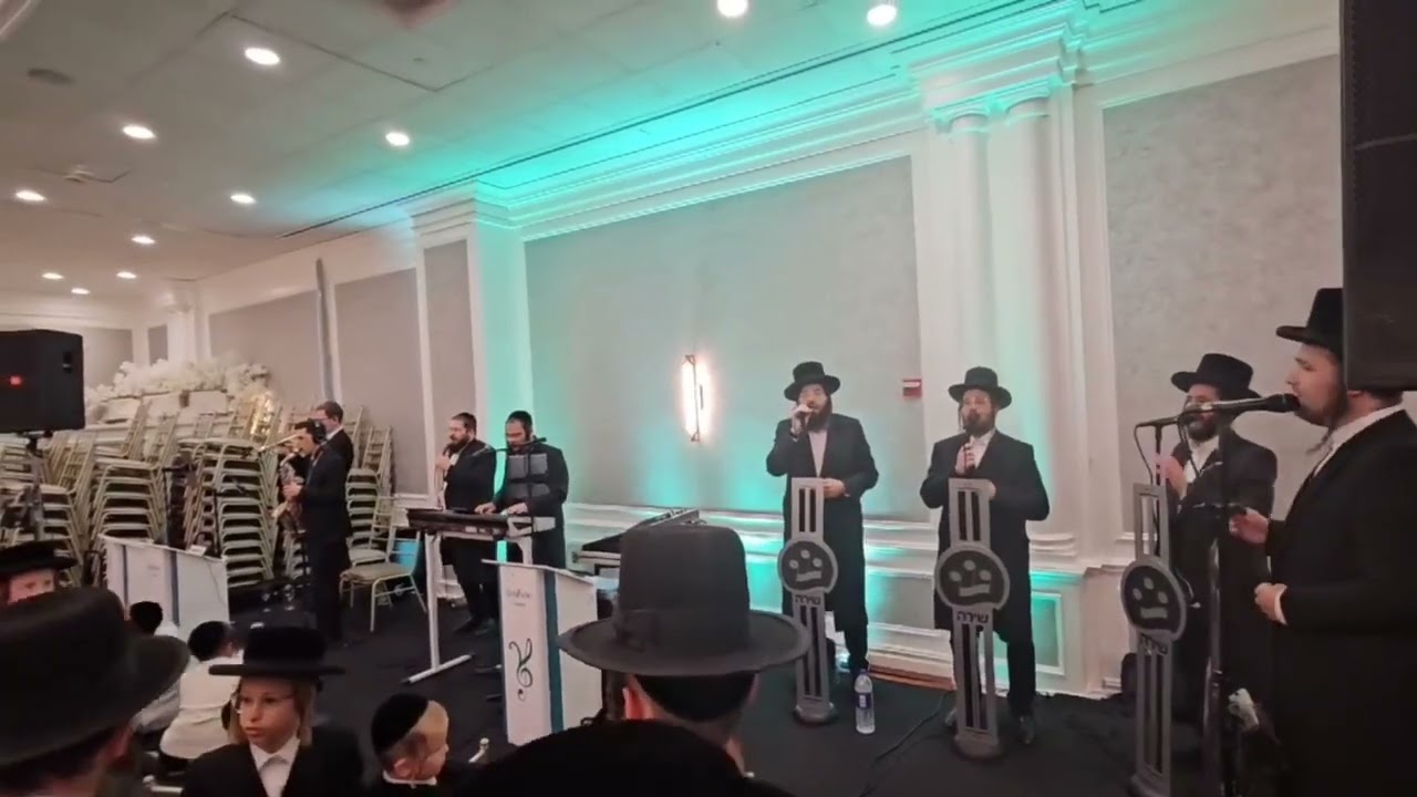 Yoely Fischer 🎹 Shea Berko 🎤 Shira Choir