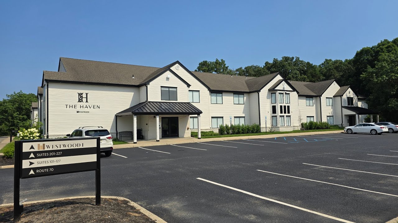 The Haven Suites in Toms River/Lakewood ● Enjoy a  weekend getaway for only $450. Wow!