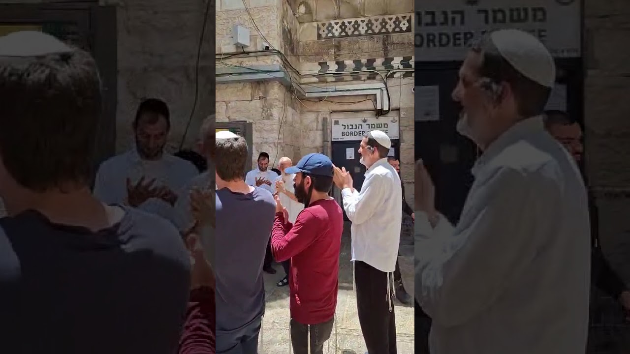 ריקודים ושירה לחתן בהר הבית