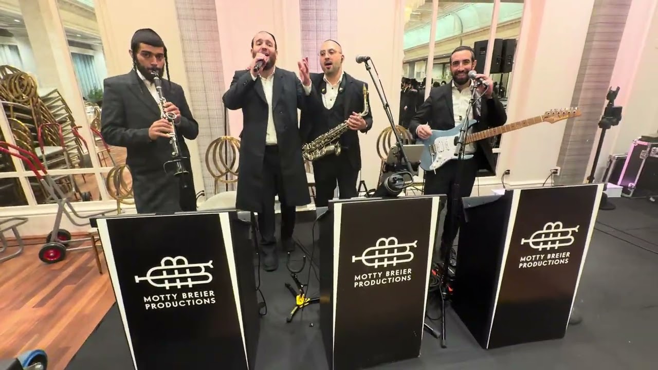 Motty Breier on the keys & Chaim Brawn Meir Hirsh Klien