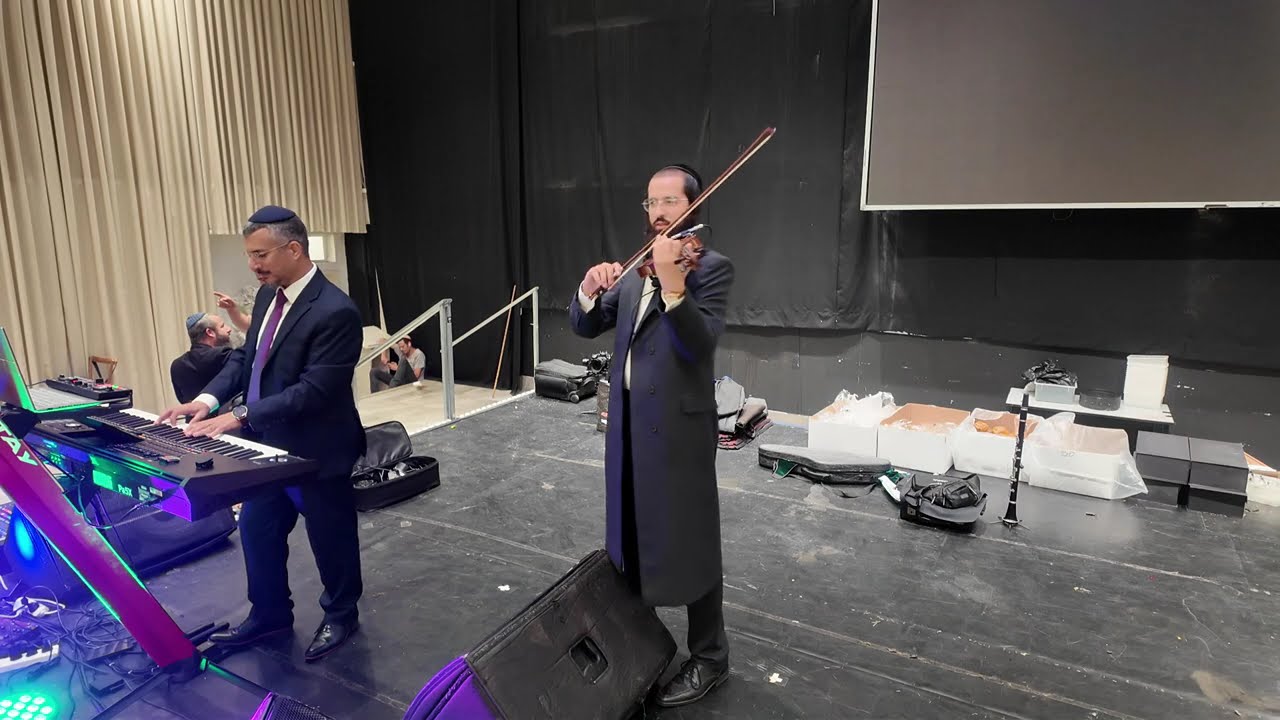 אויפן פריפעטשיק Oyfn Pripetchik [Live] - שרוליק לפקוביץ srulik lefkovitz