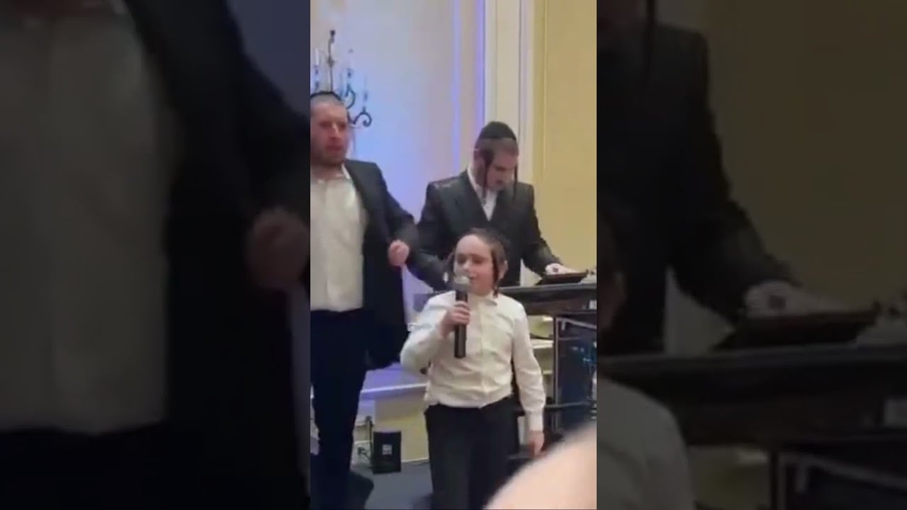 Kid sings I don’t need your bekeshe at a wedding | Kalmey Shwartz and Avrumi Cohen