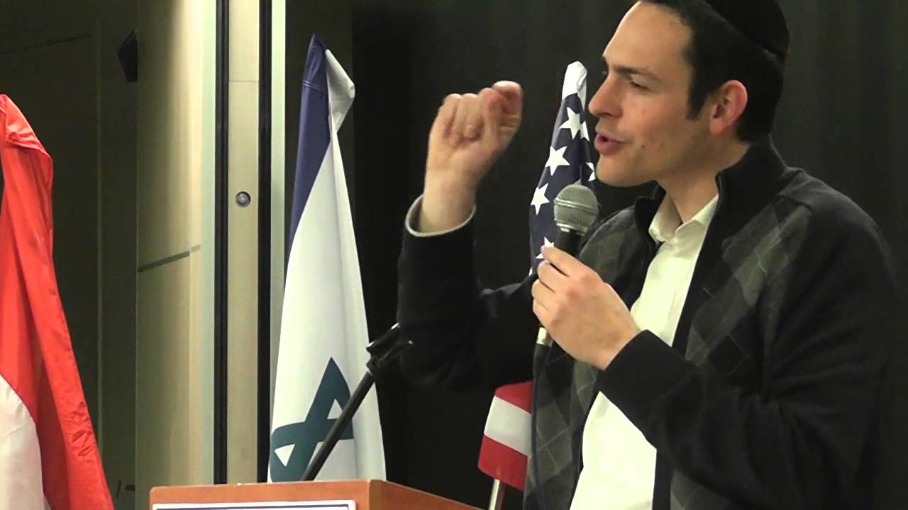 pt3/4 Rabbi Etiel Goldwicht at Yiboneh Chanukah Celebration 5776
