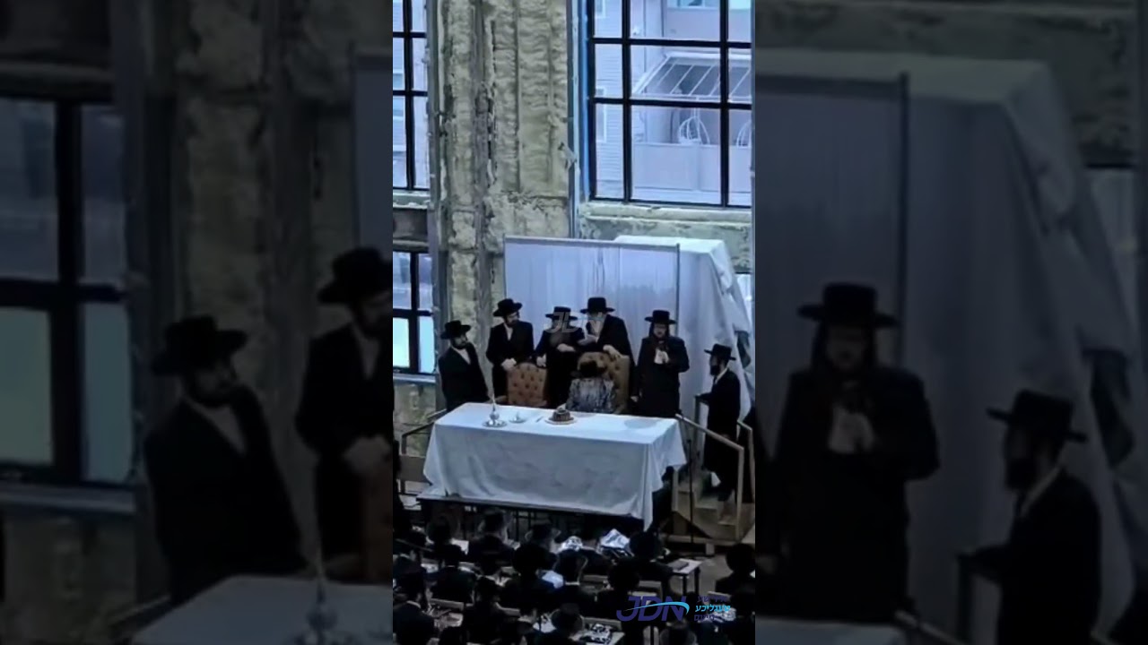 מעמד צאתכם לשלום אין קרית יואל פאר האדמו"ר מסאטמאר איידערן ארויספארן צום מסע הקודש קיין אייראפע