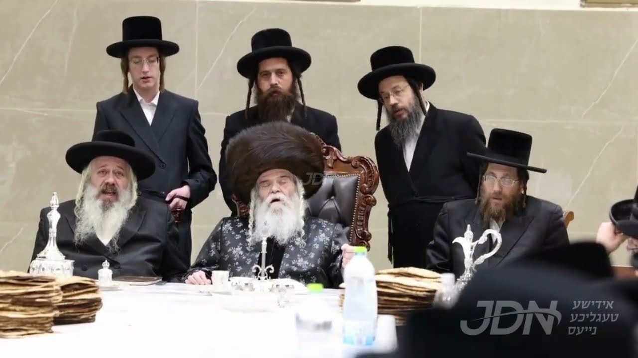 האדמו"ר מקרעטשניף י"ם ביים פסח שני טיש
