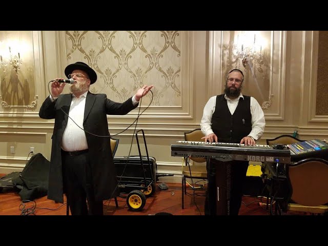 Michoel Schnitzler rocking a first dance, at ateres chynka in bp|מיכאל שניצלער בחתונה