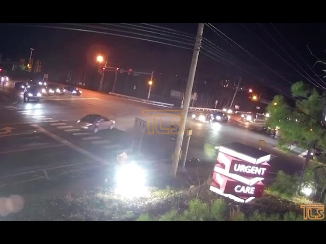 Here’s why it’s dangerous to make a left from the center lane