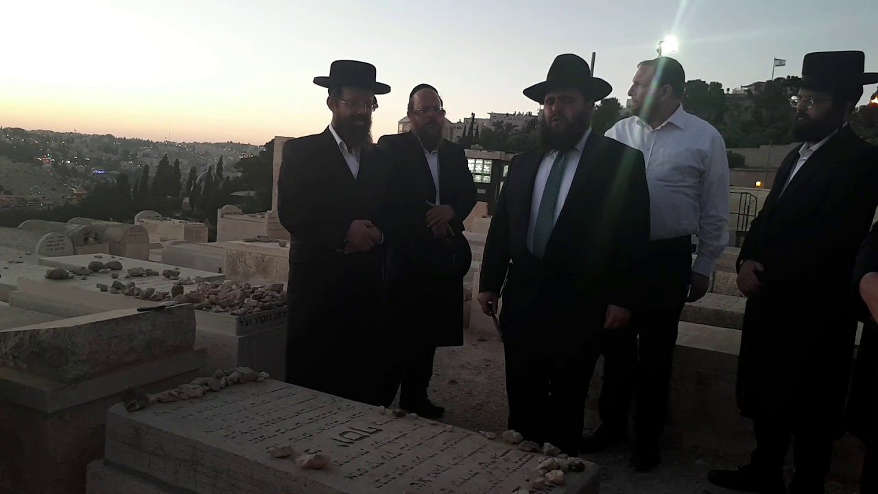 החזן מוטי בויאר שר שומר ישראל | cantor moti boyer sings shomer israel