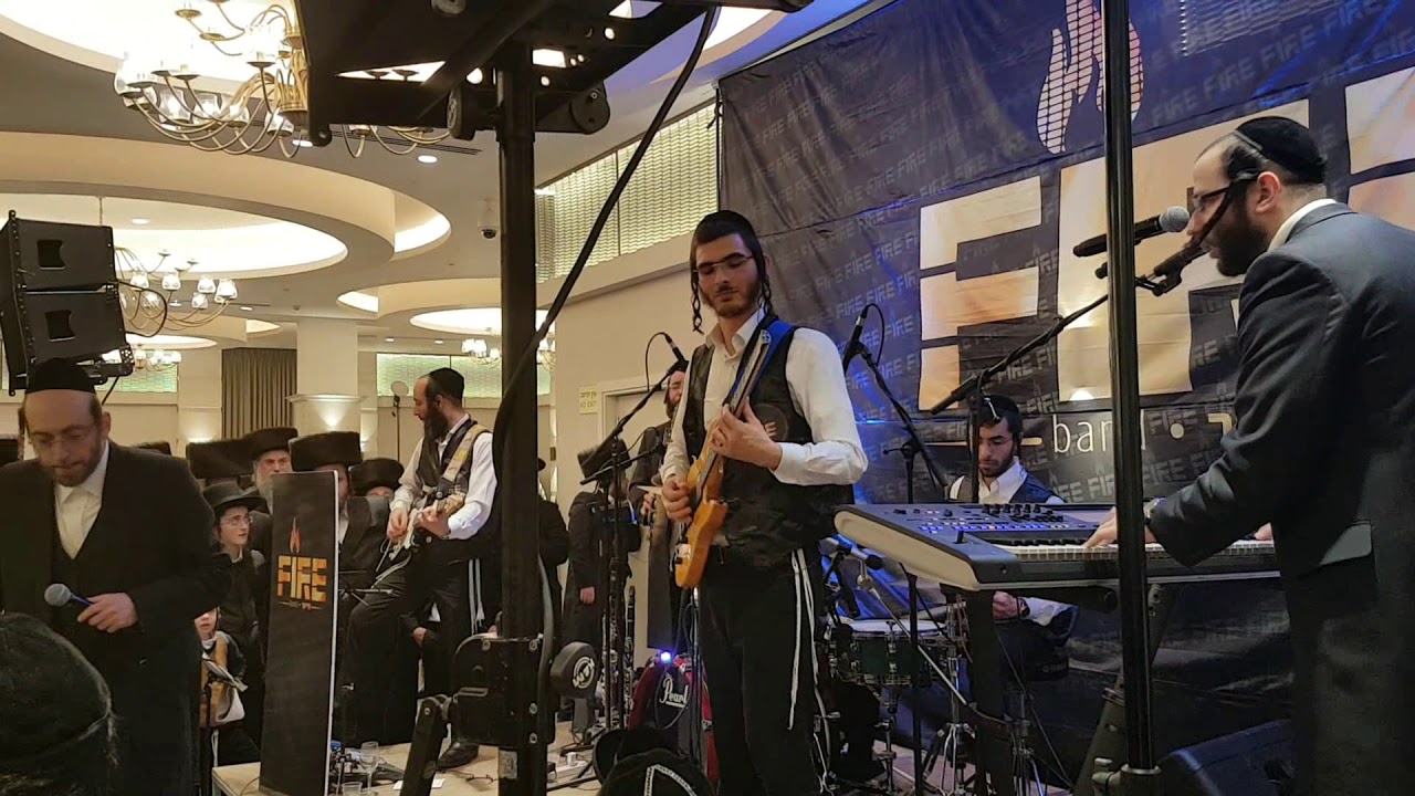תזמורת פייער & אהרלה סמט ריקודים... |   Fire band & Arale samet Rocking