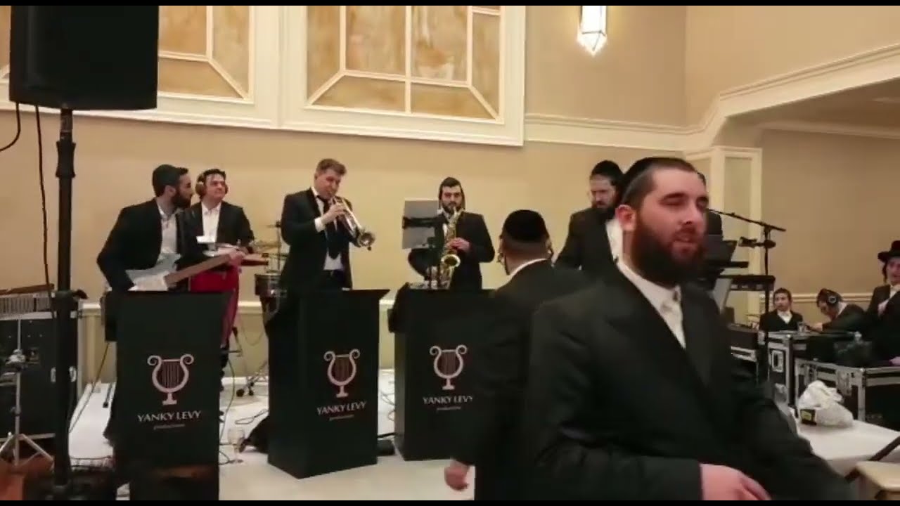 שייעה ברקו עם הקלידן יענקי לעווי