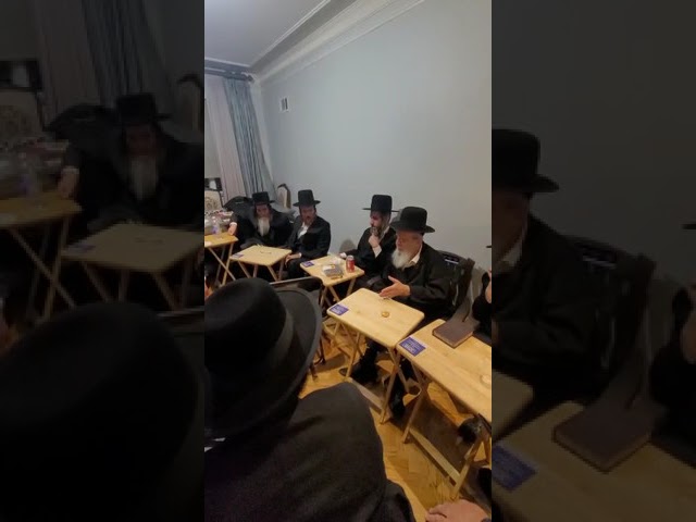 Satmar Rebbe R' Aharon Menachem Avel Banda Family - Tammuz 5782