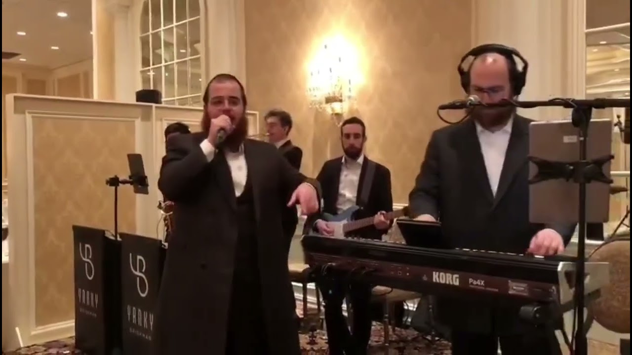 יודי ביאלסצטוסקי עם התזמורת של יענקי בריסקמן