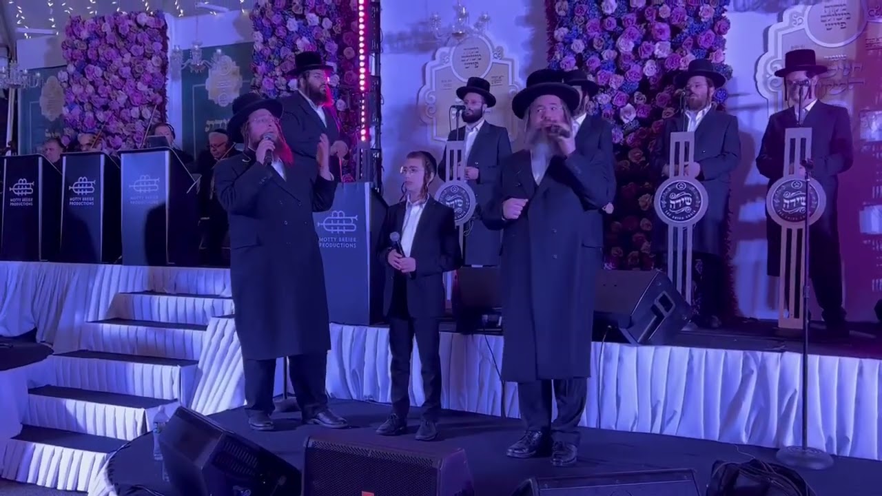 יענקי דסקל - יששכר גוטמן - יהודה זילברברג - מקהלת שירה עם תזמורת של מוטי ברייער באירוע יוקרתי