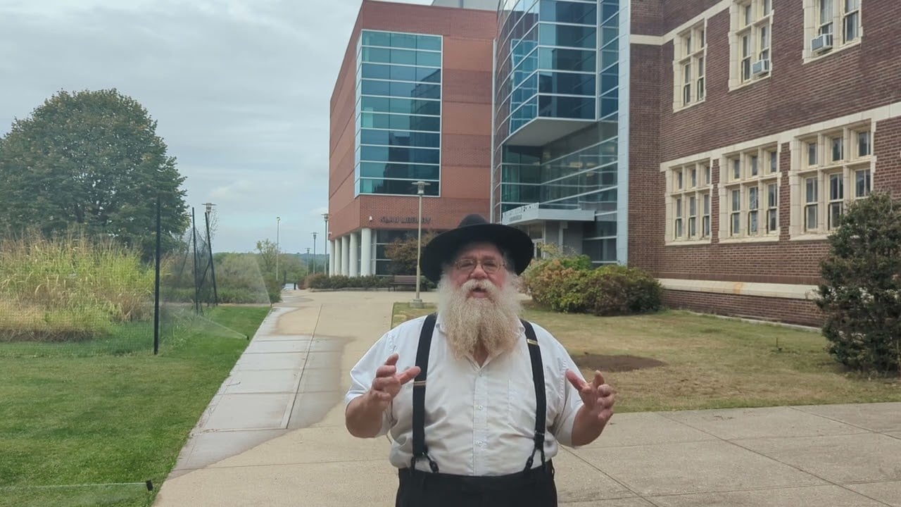 Largest Jewish Library w 600,000 books - Cincinnati -  might close - Rabbi Chaim Dalfin 92624