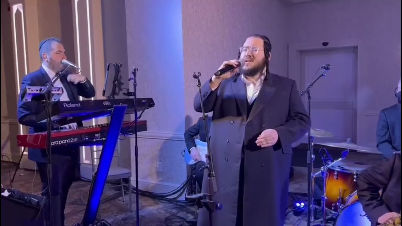 חופה וחתונה עם הזמר חיים בלומנפלד ותזמורת THE A TEAM BAND