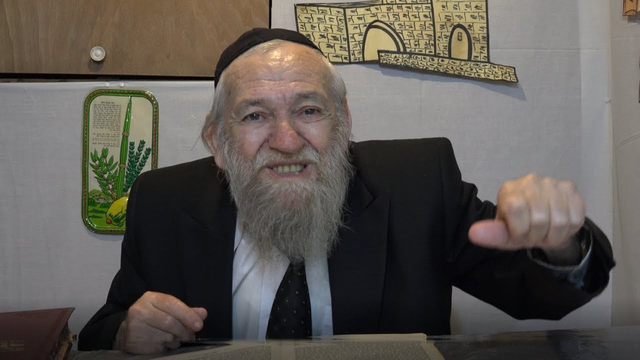 מרפסין איגרי # בסוכה של ר' דוד: בין ישיבת סוכה לציצית