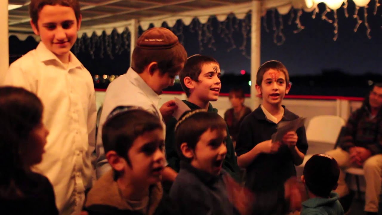 Chabad Chanukah Dinner Cruise with Grand Menorah Lighting in Fort Myers FL