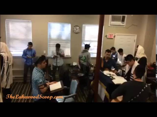 Hallel with Guitars at Mesivta of Eatontown
