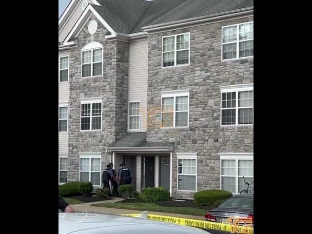 LPD officer kicks in door checking for occupants of burning building in Lakewood